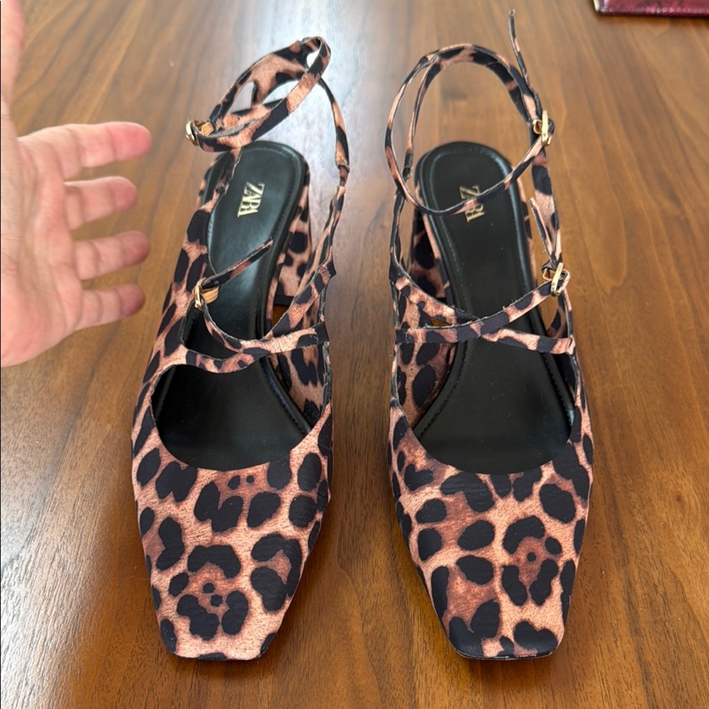 LIKE NEW Zara Animal Print Heeled Sandals